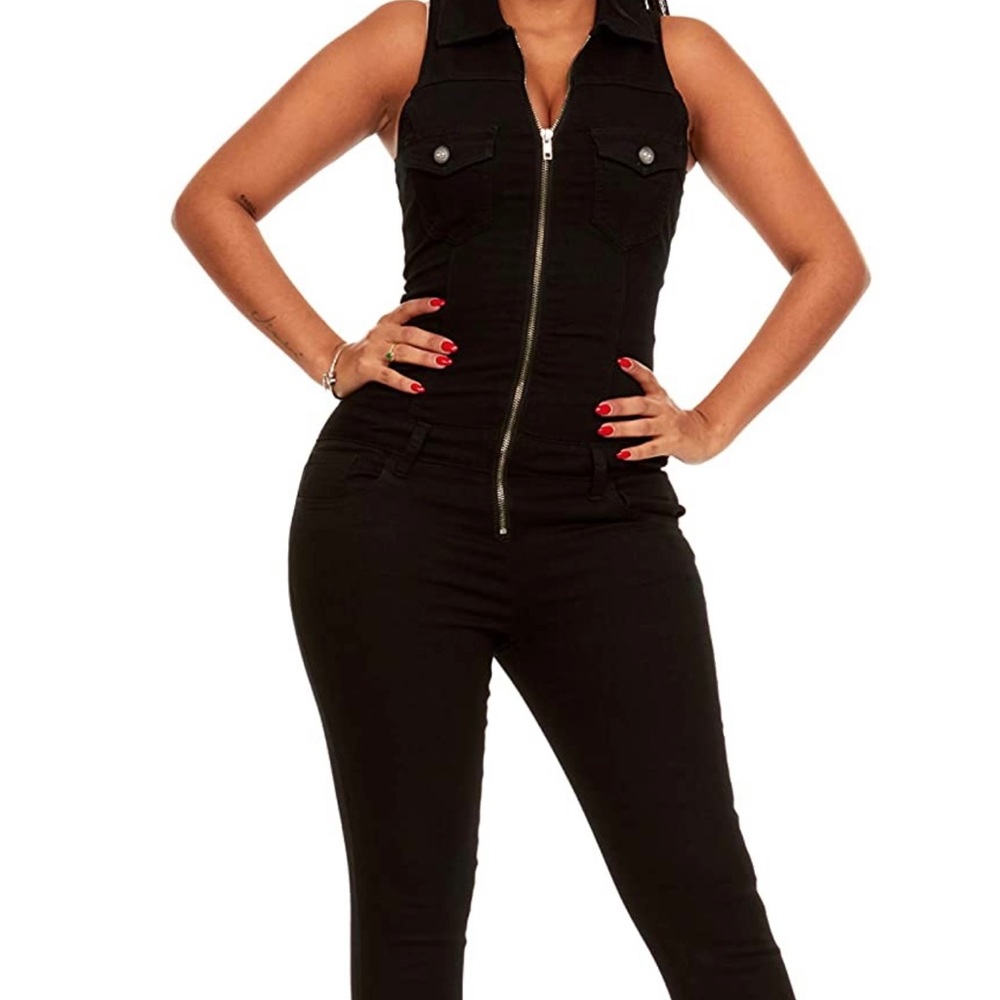 Jumper black Long for women with front zipper size 13/14;  little use.